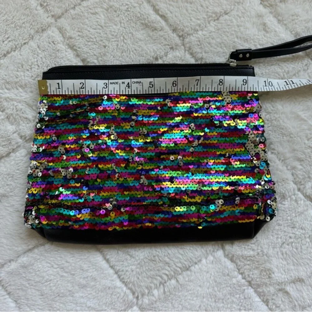 Victoria’s Secret | Sequin Rainbow cosmetic Bag | Black Friday 2016